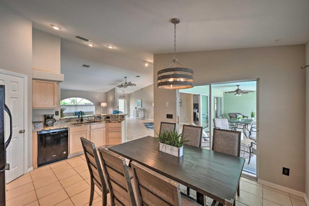 Pet-Friendly Escape With Dock And Kayaks In Cape Coral Exterior foto